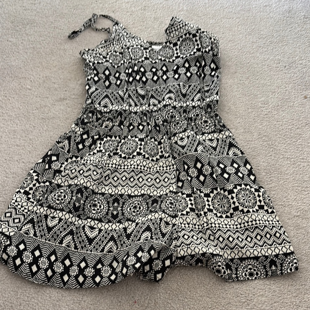 H&M Black and White Geometric One Shoulder Sundress
